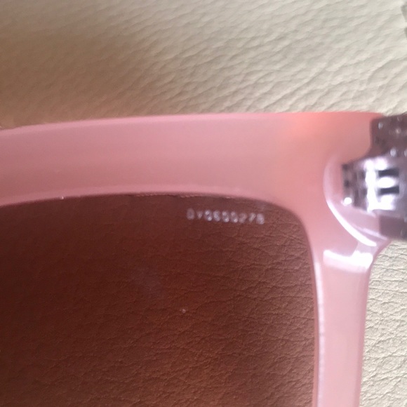 Rose gold Burberry pink 👓 - Picture 7 of 8